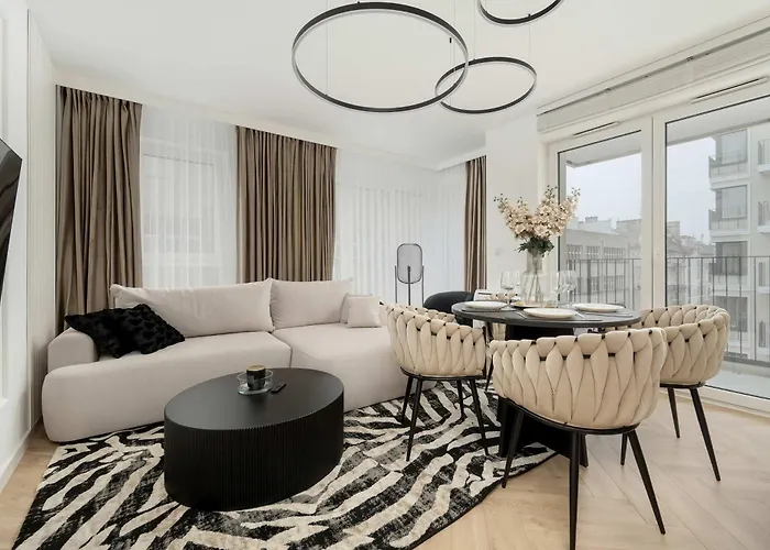 Apartment Near Centre Of Wroclaw With Ac And Parking By Renters Prestige